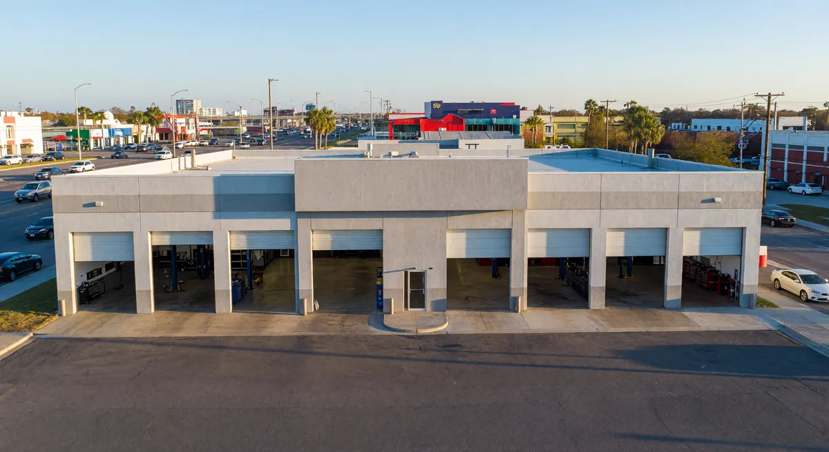 Established Auto Repair Shop + Real Estate in Prime High-Traffic 
